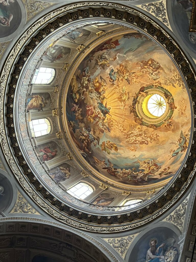 Nuovo sistema di illuminazione nella cupola centrale del Duomo 