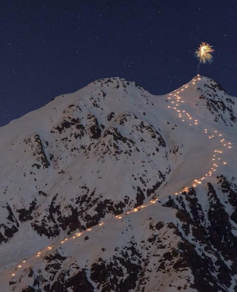fiaccolata lungo la Bisalta
