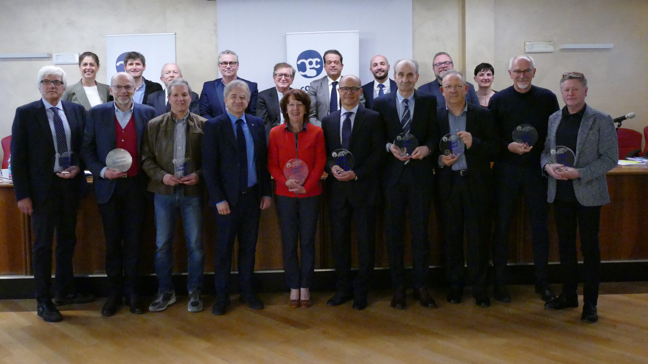 Geometri premiati per i 40 anni di iscrizione all'Albo