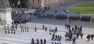 Sergio Mattarella all'Altare della Patria