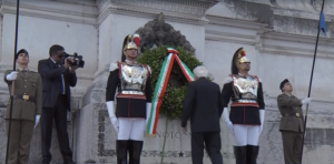 Sergio Mattarella all'Altare della Patria