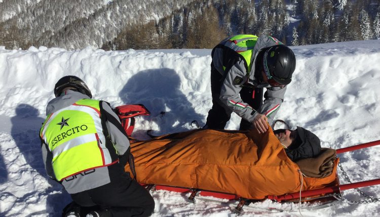 Intervento di soccorso coadiuvato da personale medico giunto in elicottero