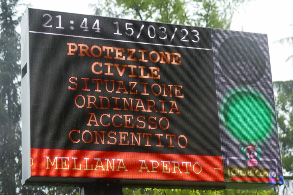 il display con semaforo del guado della Mellana
