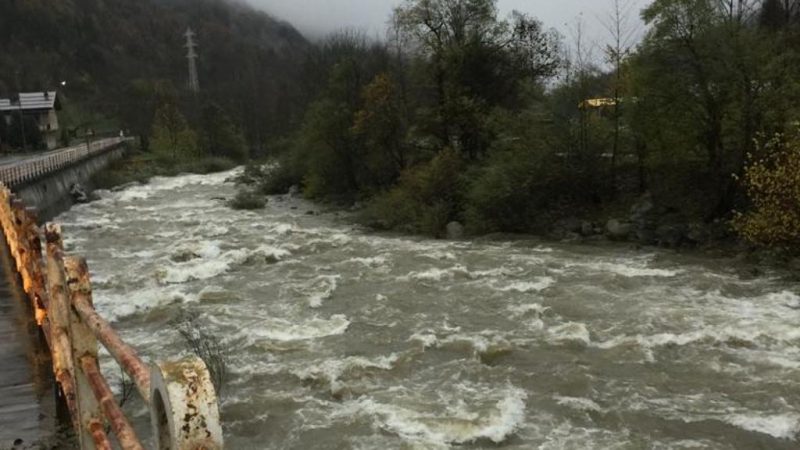 maltempo - fiume in piena