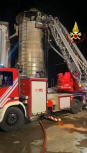 incendio silos morozzo