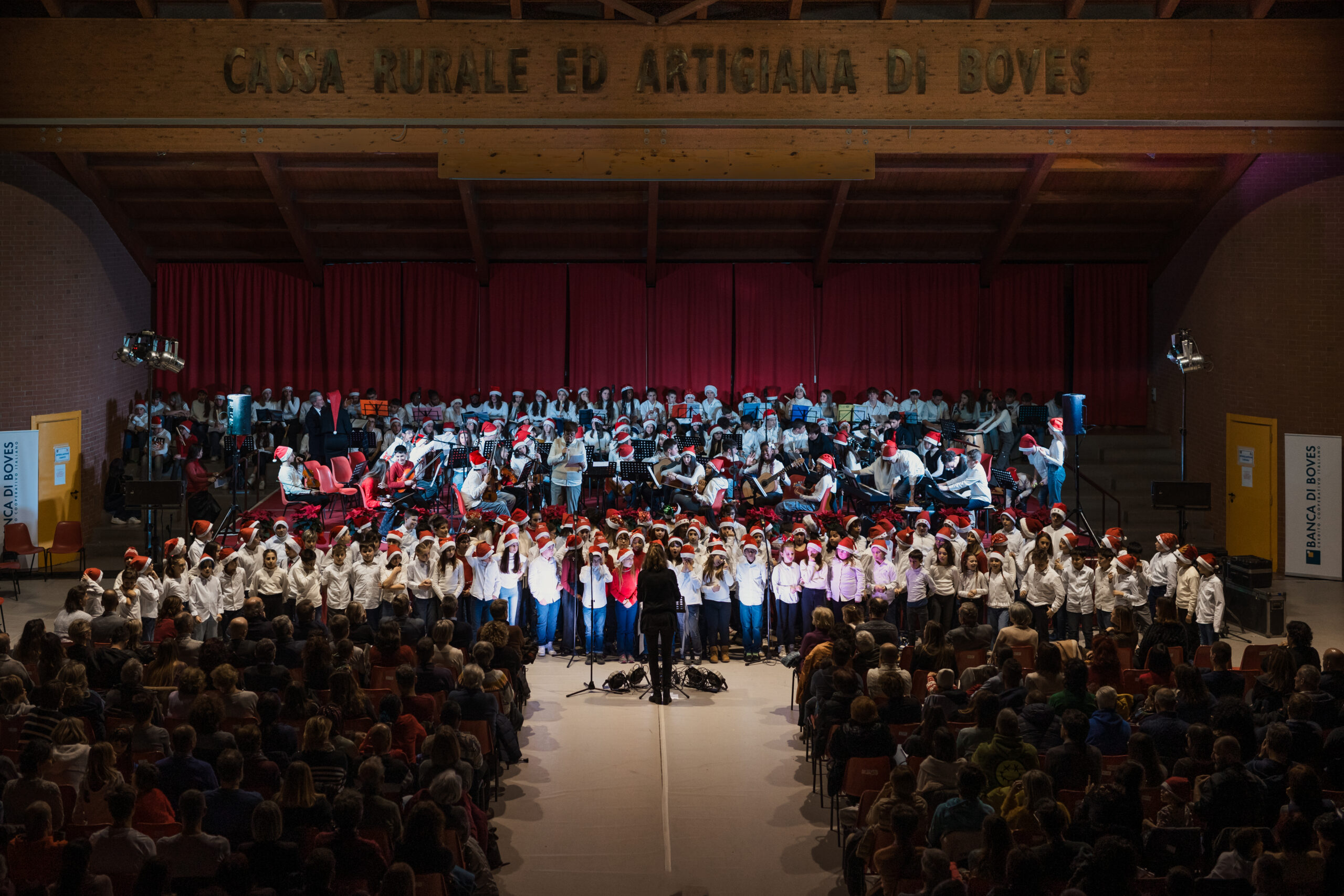 Boves - Studenti premiati dalla Banca di Boves