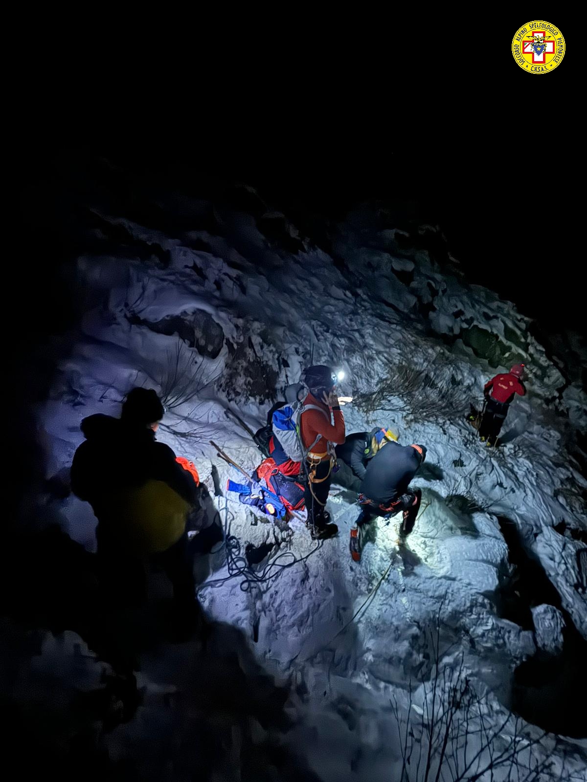 Soccorso Alpino - escursionisti bloccati sulla bisalta
