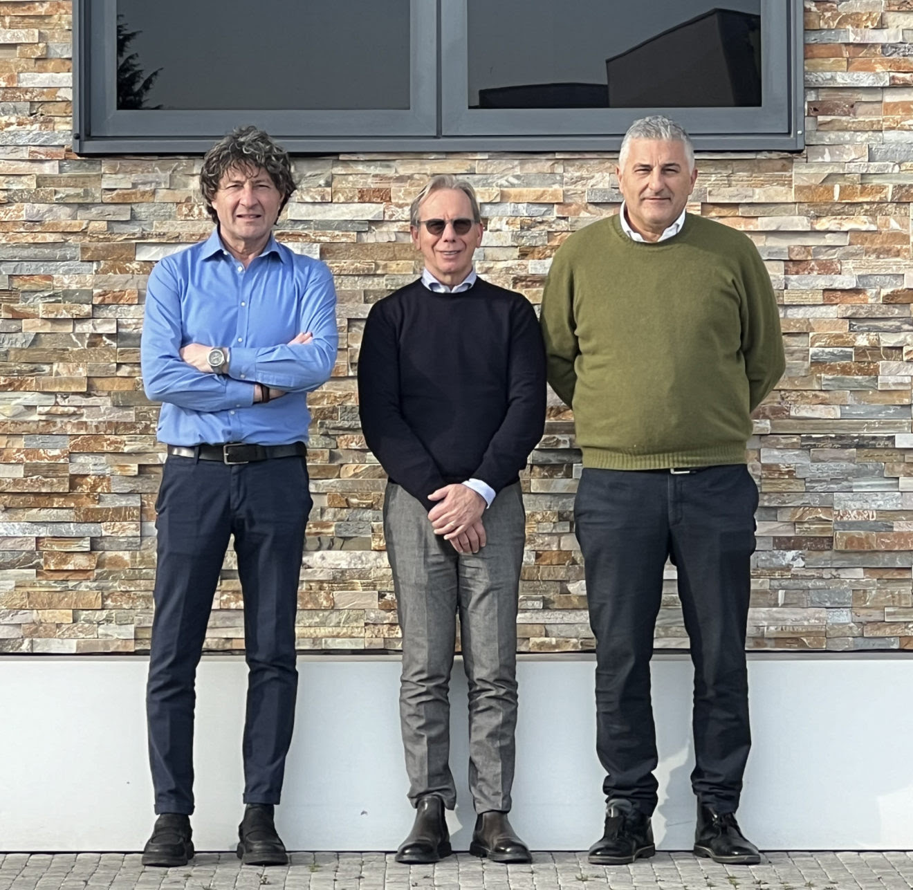 Da sinistra: Aldo Barale, amministratore delegato, Umberto Simoni, presidente, e Franco Ambrogio, responsabile commerciale di Ora Società Agricola
