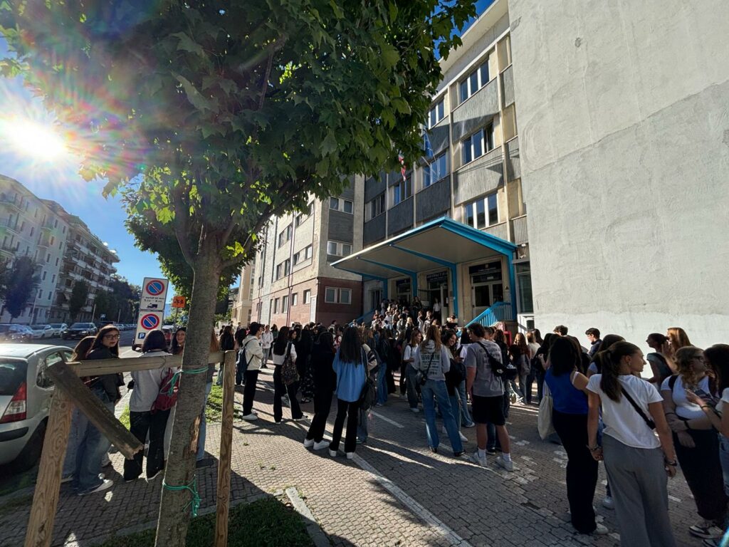 Inizio scuole De Amicis