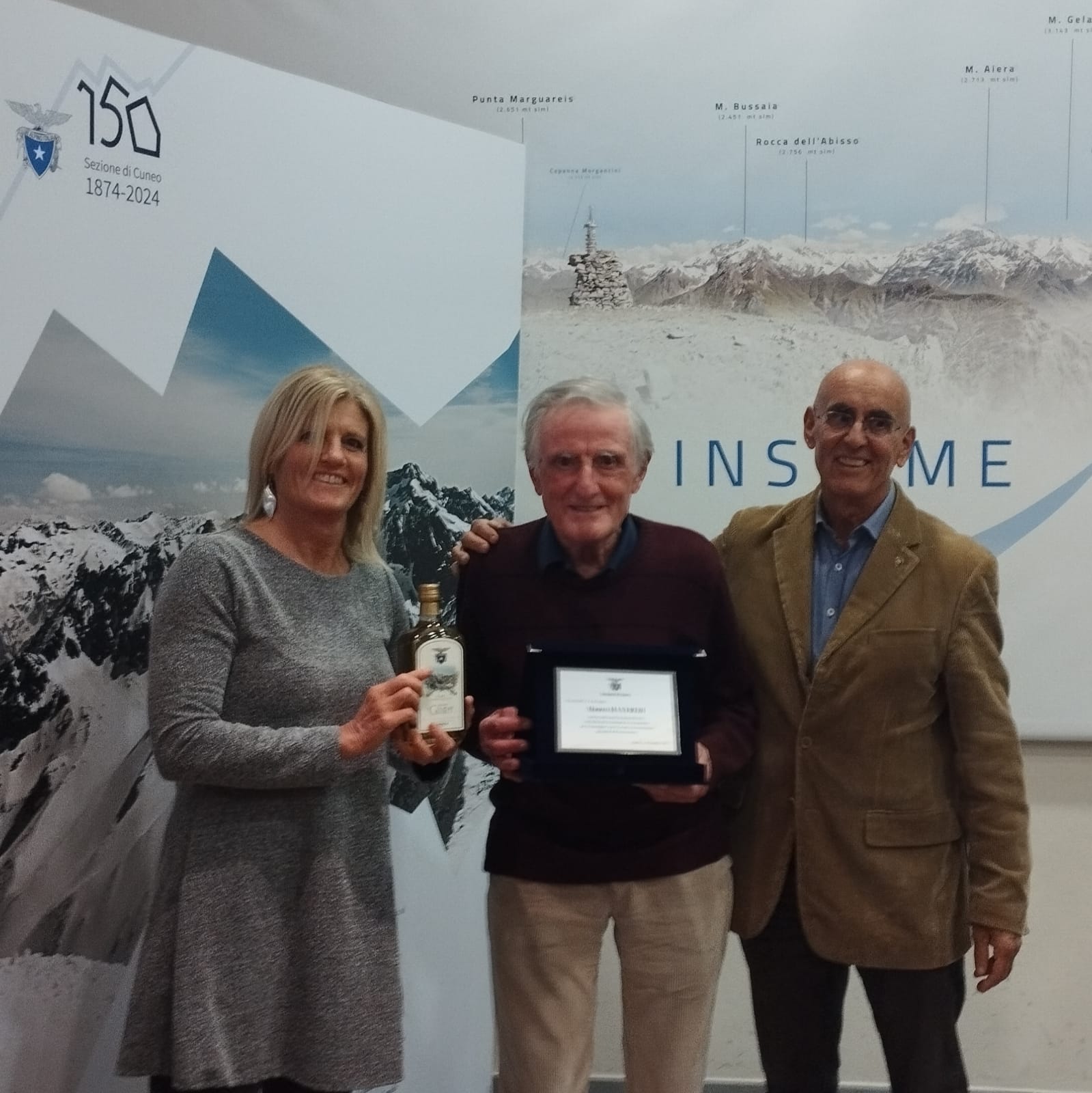 Mauro Manfredi, premiato per gli 80 anni di affiliazione al Cai Cuneo