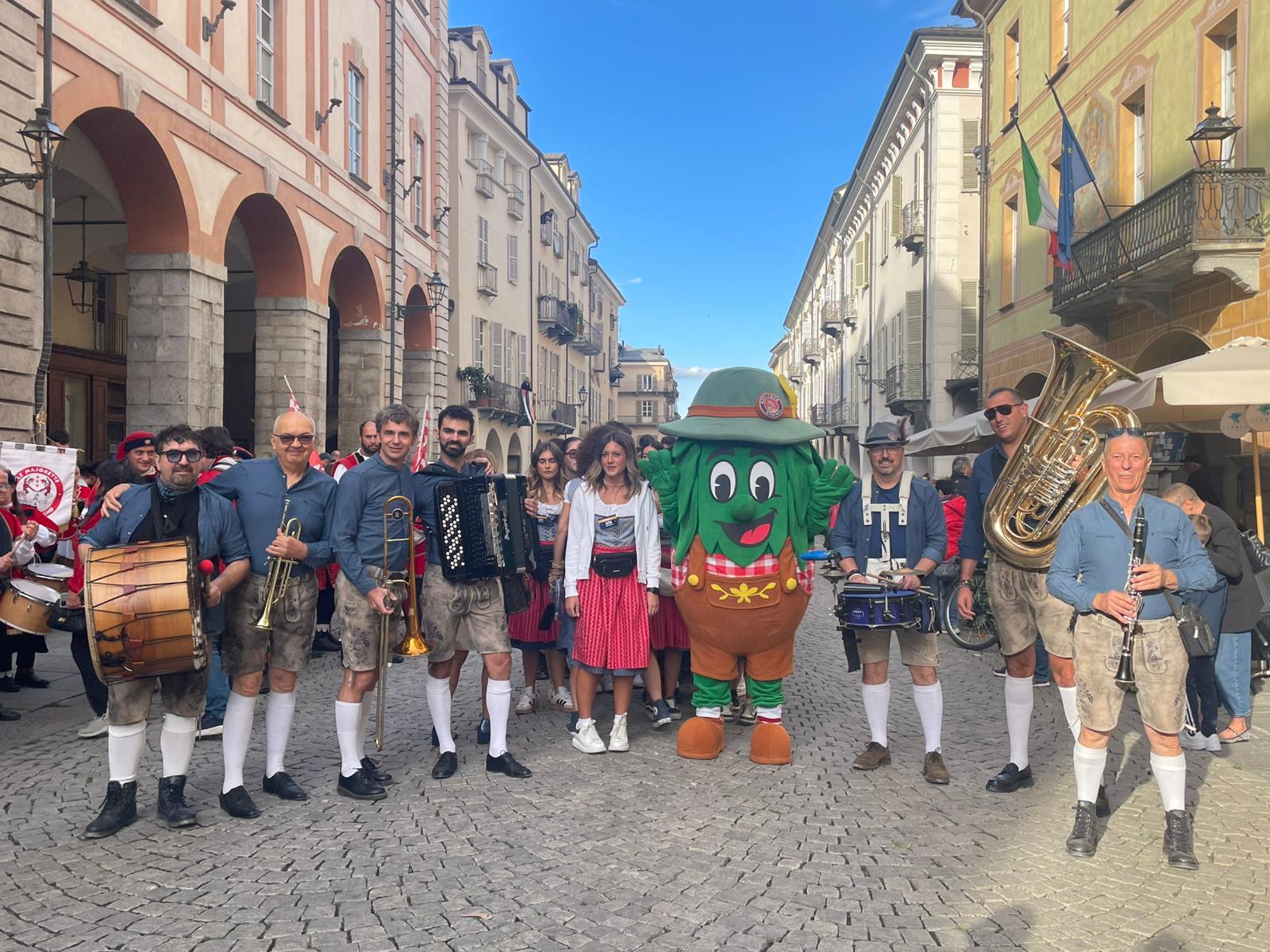 Parata inaugurale Oktoberfest 2025