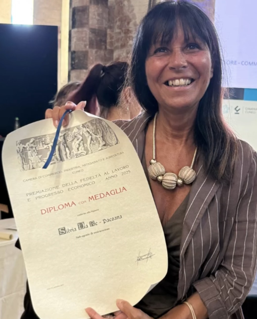Silvia Re