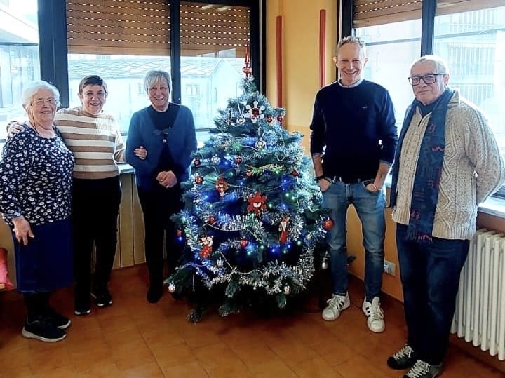 Paesana - Da sinistra Liliana Peirone Caldera, Maria Elisa Marchetto, Carla Allio, Massimiliano Comba ed Angelo Confalonieri