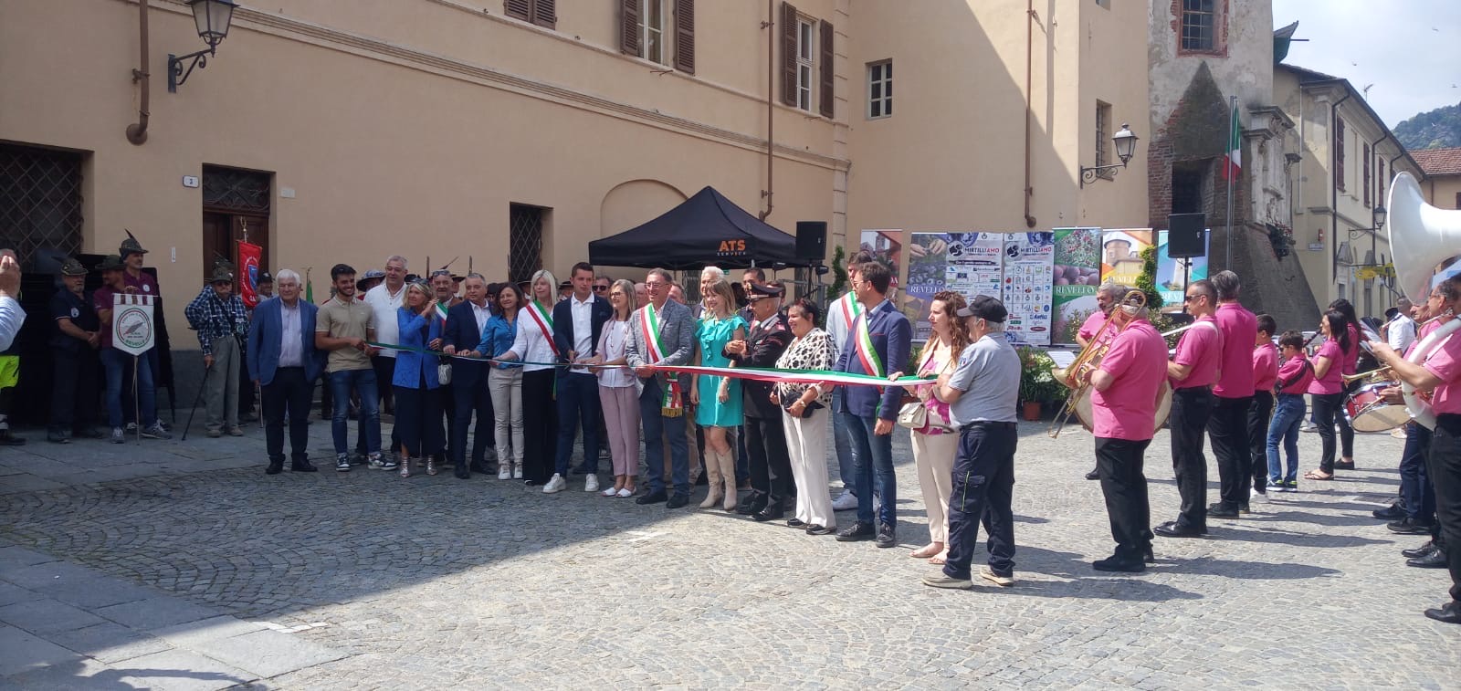 Revello - Il taglio del nastro di MirtilliAMO 2026